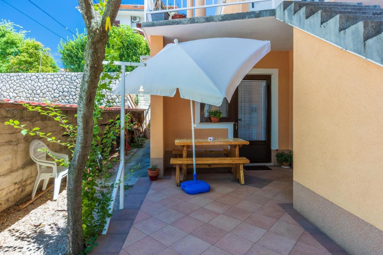 Apartments Lilin Crikvenica Exterior foto