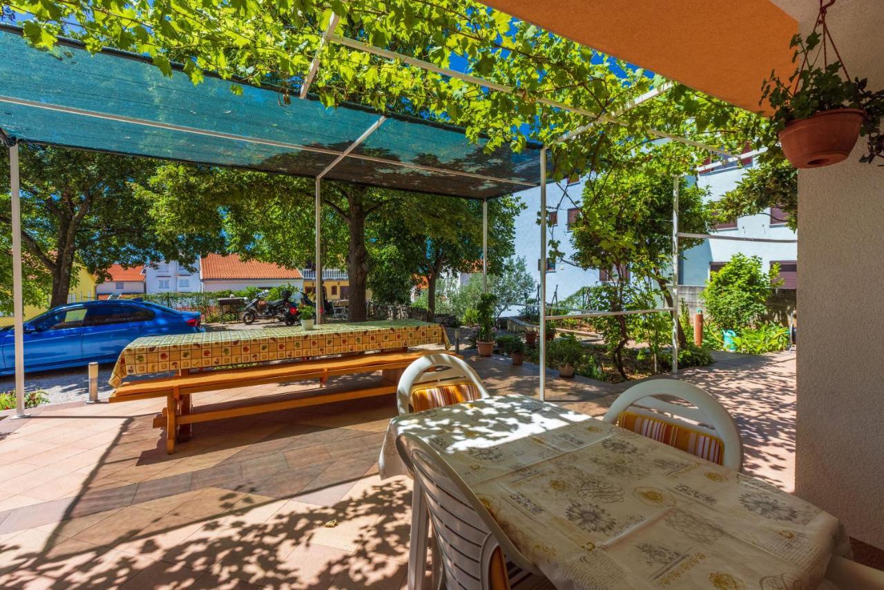 Apartments Lilin Crikvenica Exterior foto