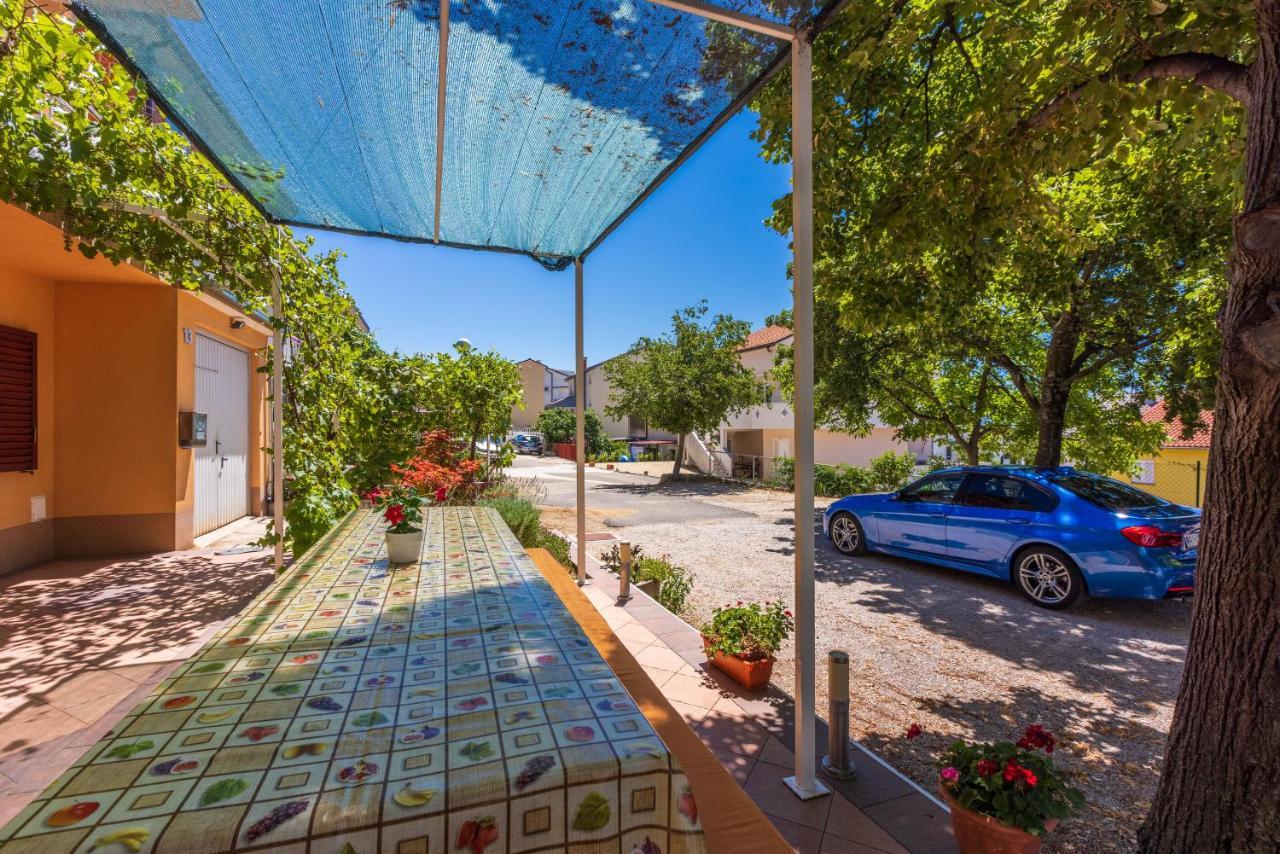 Apartments Lilin Crikvenica Exterior foto
